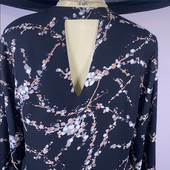 DR2 dressy Blouse Size Large 💗 - Picture 5 of 7